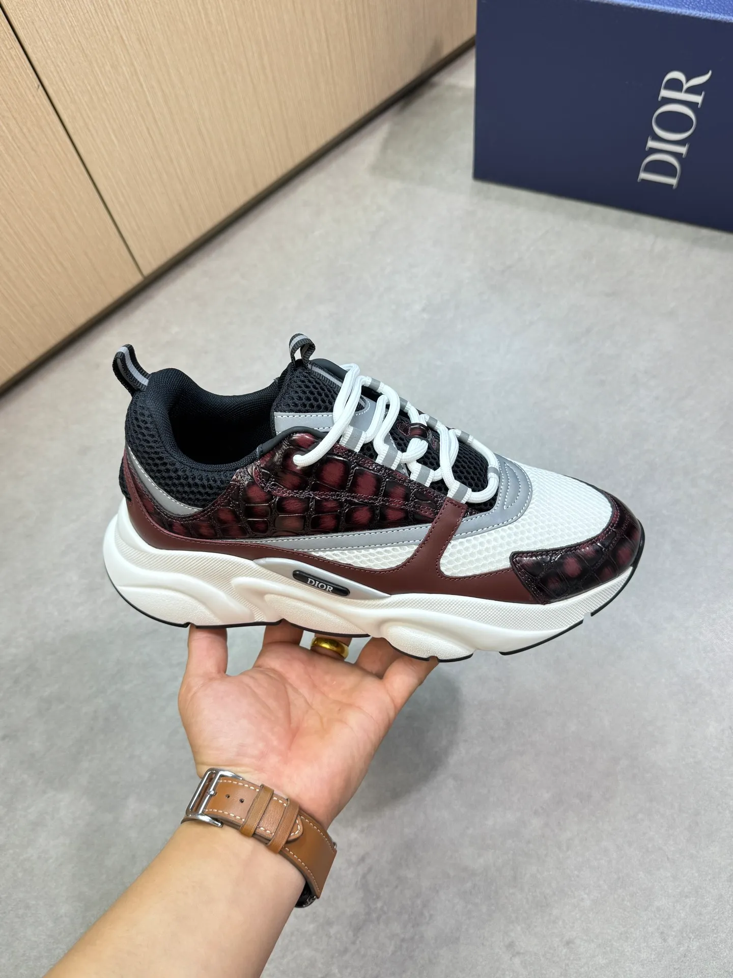 Factory price: 460💰[Dior] Dior - high-end quality original order 🔍🔍🔍 casual sports shoes - upper: 🔝 stone pattern calfskin, high silk mesh canvas, brand totem cloth, tongue and heel; reflective brand webbing - lining: brand canvas - original: ultra-light T men's shoes 💰U foam rubber; two-color molded outsole -Ultra-high quality control·Fine workmanship: highlighted (high-end·nobility·grade) -Size: 39-44 (38, 45, 46, 47, can be customized)·D9285
